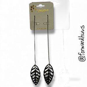 Bundle Sale 3 for $15 | Silver Tone Leaf Dangle Earrings – Cutout Design